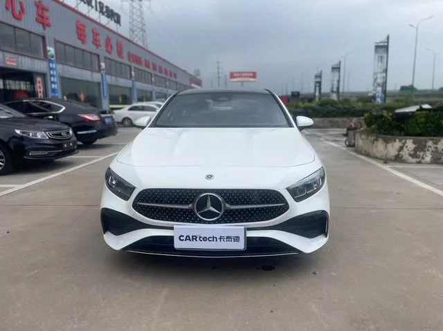 Mercedes-Benz A-Class 2023 A 200 L Sport Sedan Fashion Edition exterior photo 2 Mercedes-Benz A-Class 2023 A 200 L Sport Sedan Fashion Edition exterior photo 2