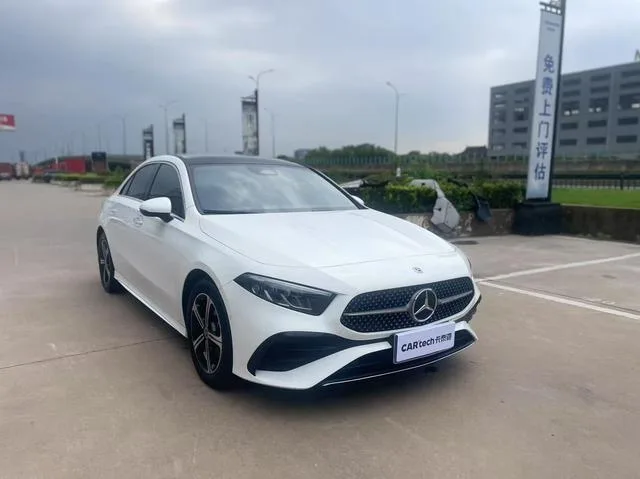 Mercedes-Benz A-Class 2023 A 200 L Sport Sedan Fashion Edition exterior photo 3 Mercedes-Benz A-Class 2023 A 200 L Sport Sedan Fashion Edition exterior photo 3