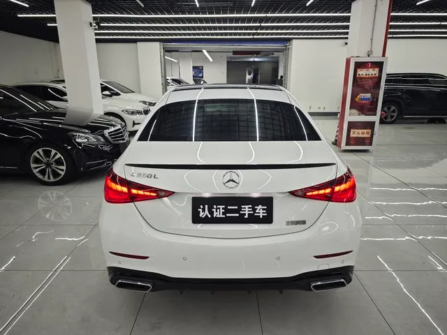 Mercedes-Benz C-Class 2024 C 260 L Edición deportiva Haoye exterior foto 3 Mercedes-Benz C-Class 2024 C 260 L Edición deportiva Haoye exterior foto 3