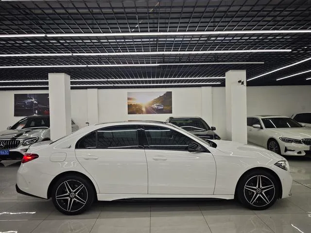 Mercedes-Benz C-Class 2024 C 260 L Edición deportiva Haoye exterior foto 5 Mercedes-Benz C-Class 2024 C 260 L Edición deportiva Haoye exterior foto 5