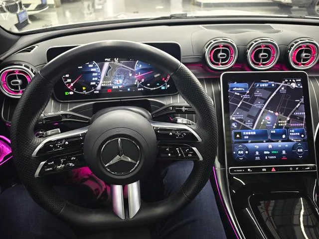 Mercedes-Benz C-Class 2024 C 260 L Edición deportiva Haoye interior foto 14 Mercedes-Benz C-Class 2024 C 260 L Edición deportiva Haoye interior foto 14