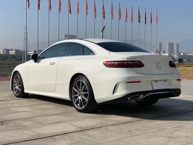 Mercedes-Benz E-Class (Imported) 2023 Restyling E 260 Coupe exterior photo 5 Mercedes-Benz E-Class (Imported) 2023 Restyling E 260 Coupe exterior photo 5