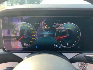 Mercedes-Benz E-Class (Imported) 2023 Restyling E 260 Coupe interior photo 16 Mercedes-Benz E-Class (Imported) 2023 Restyling E 260 Coupe interior photo 16
