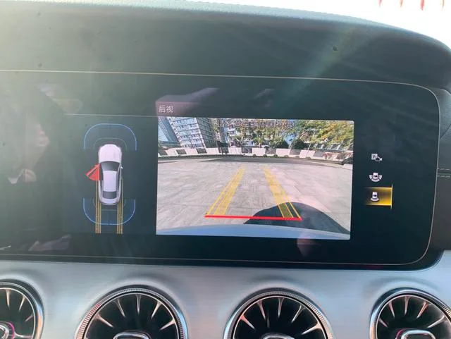 Mercedes-Benz E-Class (Imported) 2023 Restyling E 260 Coupe interior photo 17 Mercedes-Benz E-Class (Imported) 2023 Restyling E 260 Coupe interior photo 17