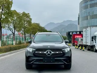 Mercedes-Benz GLC 2024 GLC 300 L 4MATIC Dynamic 7 seat exterior photo 2 Mercedes-Benz GLC 2024 GLC 300 L 4MATIC Dynamic 7 seat exterior photo 2