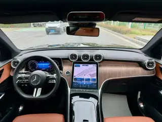 Mercedes-Benz GLC 2024 GLC 300 L 4MATIC Dynamic 7 seat exterior photo 5 Mercedes-Benz GLC 2024 GLC 300 L 4MATIC Dynamic 7 seat exterior photo 5