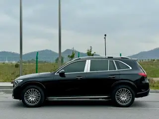 Mercedes-Benz GLC 2024 GLC 300 L 4MATIC Dynamic 7 seat interior photo 10 Mercedes-Benz GLC 2024 GLC 300 L 4MATIC Dynamic 7 seat interior photo 10