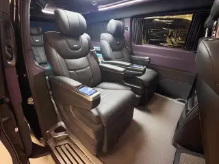 Mercedes-Benz V-Class 2022 V 260 L Long Wheelbase Deluxe Edition exterior photo 5 Mercedes-Benz V-Class 2022 V 260 L Long Wheelbase Deluxe Edition exterior photo 5
