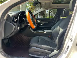 Mercedes-Benz C-Class 2021 C 260 L Sports Star Yao Zhen Tibetan Edition interior photo 7 Mercedes-Benz C-Class 2021 C 260 L Sports Star Yao Zhen Tibetan Edition interior photo 7