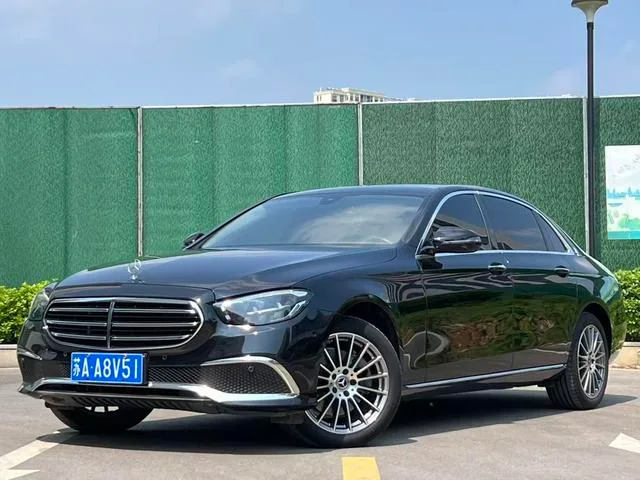 Mercedes-Benz E-Class 2023 E 260 L Passenger car exterior photo 1 Mercedes-Benz E-Class 2023 E 260 L Passenger car exterior photo 1