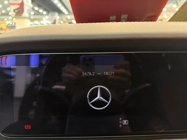 Mercedes-Benz E-Class 2023 E 260 L Passenger car exterior photo 3 Mercedes-Benz E-Class 2023 E 260 L Passenger car exterior photo 3
