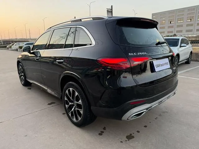 Mercedes-Benz GLC 2024 GLC 260 L 4MATIC Luxury type 5 seat interior photo 7 Mercedes-Benz GLC 2024 GLC 260 L 4MATIC Luxury type 5 seat interior photo 7
