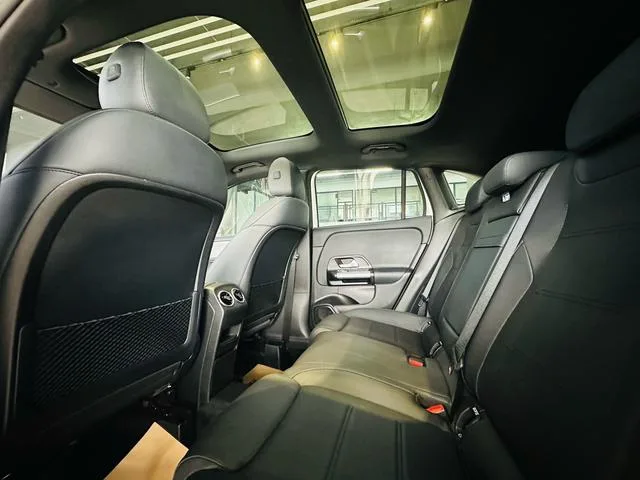 Mercedes-Benz GLA 2024 GLA 200 interior foto 18 Mercedes-Benz GLA 2024 GLA 200 interior foto 18