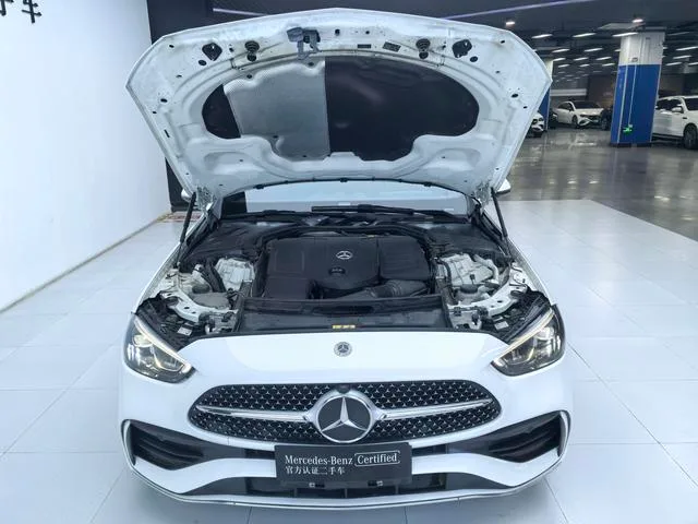 Mercedes-Benz C-Class 2022 Reforma C 260 L Versión deportiva exterior foto 3 Mercedes-Benz C-Class 2022 Reforma C 260 L Versión deportiva exterior foto 3