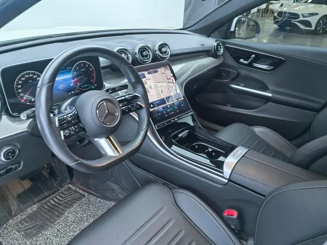Mercedes-Benz C-Class 2022 Reforma C 260 L Versión deportiva interior foto 12 Mercedes-Benz C-Class 2022 Reforma C 260 L Versión deportiva interior foto 12