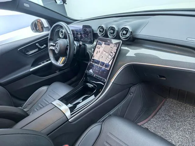 Mercedes-Benz C-Class 2022 Reforma C 260 L Versión deportiva interior foto 13 Mercedes-Benz C-Class 2022 Reforma C 260 L Versión deportiva interior foto 13