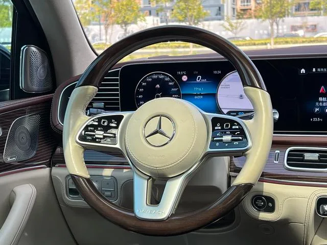 Mercedes-Benz Maybach GLS 2021 GLS 600 4MATIC Ritual and Music Edition interior photo 13 Mercedes-Benz Maybach GLS 2021 GLS 600 4MATIC Ritual and Music Edition interior photo 13