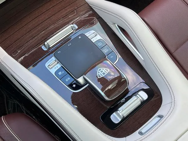 Mercedes-Benz Maybach GLS 2021 GLS 600 4MATIC Ritual and Music Edition interior photo 14 Mercedes-Benz Maybach GLS 2021 GLS 600 4MATIC Ritual and Music Edition interior photo 14