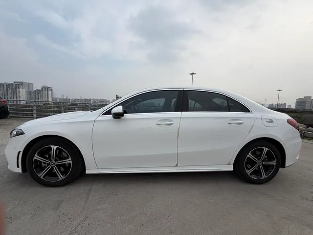 Mercedes-Benz A-Class 2023 A 200 L Sport Sedan Fashion Edition exterior photo 3 Mercedes-Benz A-Class 2023 A 200 L Sport Sedan Fashion Edition exterior photo 3