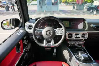 Mercedes-Benz Mercedes-AMG G-Class 2022 AMG G 63 интерьер фото 10