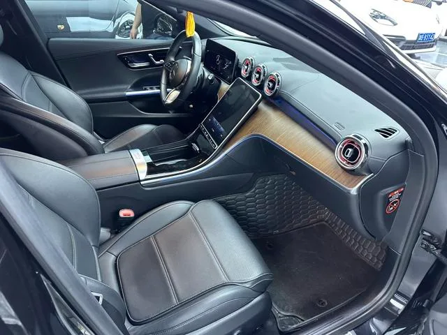 Mercedes-Benz C-Class 2022 Restyling C 260 L interior photo 12 Mercedes-Benz C-Class 2022 Restyling C 260 L interior photo 12