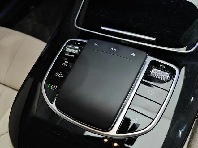 Mercedes-Benz E-Class (Imported) 2023 E 260 Coupe interior photo 14 Mercedes-Benz E-Class (Imported) 2023 E 260 Coupe interior photo 14