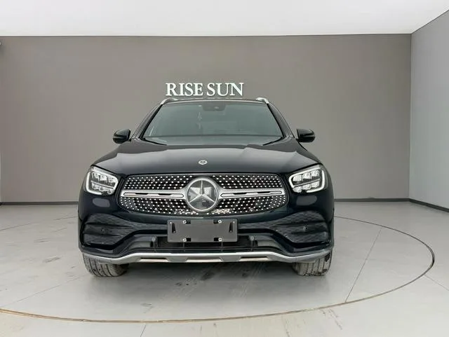 Mercedes-Benz GLC 2022 Restyling GLC 300 L 4MATIC Dynamic exterior photo 2 Mercedes-Benz GLC 2022 Restyling GLC 300 L 4MATIC Dynamic exterior photo 2