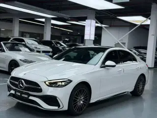 Mercedes-Benz C-Class 2023 Reforma C 260 L Versión deportiva exterior foto 1 Mercedes-Benz C-Class 2023 Reforma C 260 L Versión deportiva exterior foto 1