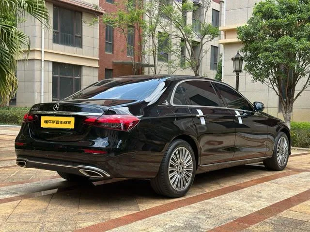 Mercedes-Benz E-Class 2023 Restyling E 300 L Luxury type Passenger car exterior photo 6 Mercedes-Benz E-Class 2023 Restyling E 300 L Luxury type Passenger car exterior photo 6