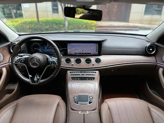 Mercedes-Benz E-Class 2023 Restyling E 300 L Luxury type Passenger car interior photo 11 Mercedes-Benz E-Class 2023 Restyling E 300 L Luxury type Passenger car interior photo 11