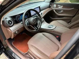 Mercedes-Benz E-Class 2023 Restyling E 300 L Luxury type Passenger car interior photo 17 Mercedes-Benz E-Class 2023 Restyling E 300 L Luxury type Passenger car interior photo 17