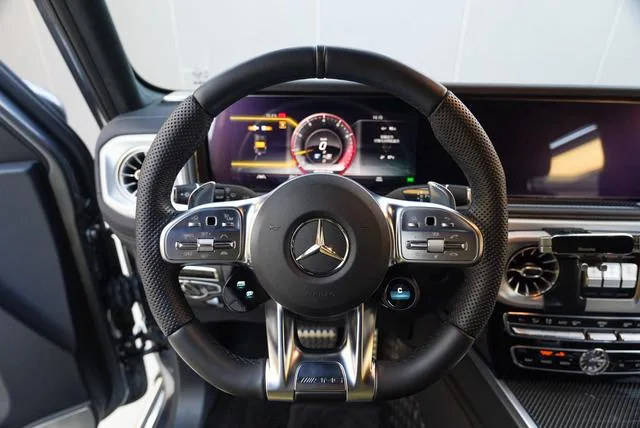 Mercedes-Benz Mercedes-AMG G-Class 2022 AMG G 63 intérieur photo 16
