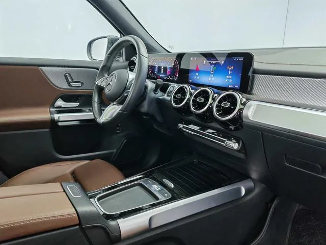 Mercedes-Benz GLB 2024 Restyling GLB 200 Dynamic interior photo 15 Mercedes-Benz GLB 2024 Restyling GLB 200 Dynamic interior photo 15