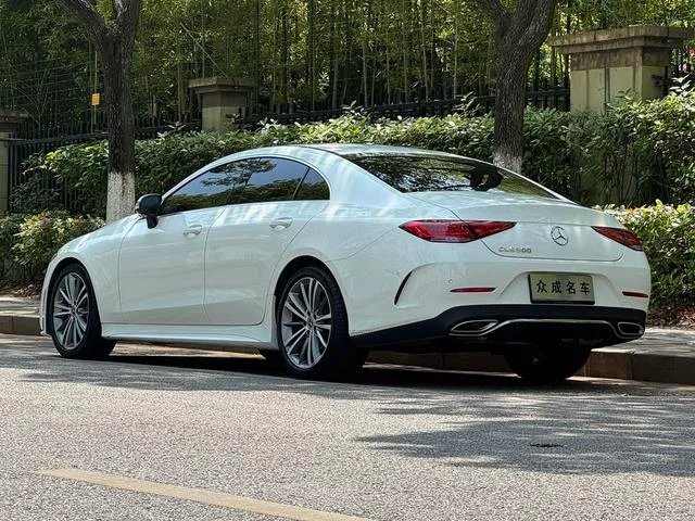 Mercedes-Benz CLS 2021 CLS 300 Dynamic exterior photo 4 Mercedes-Benz CLS 2021 CLS 300 Dynamic exterior photo 4