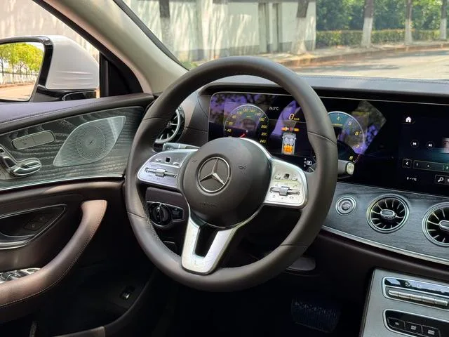 Mercedes-Benz CLS 2021 CLS 300 Dynamic interior photo 13 Mercedes-Benz CLS 2021 CLS 300 Dynamic interior photo 13