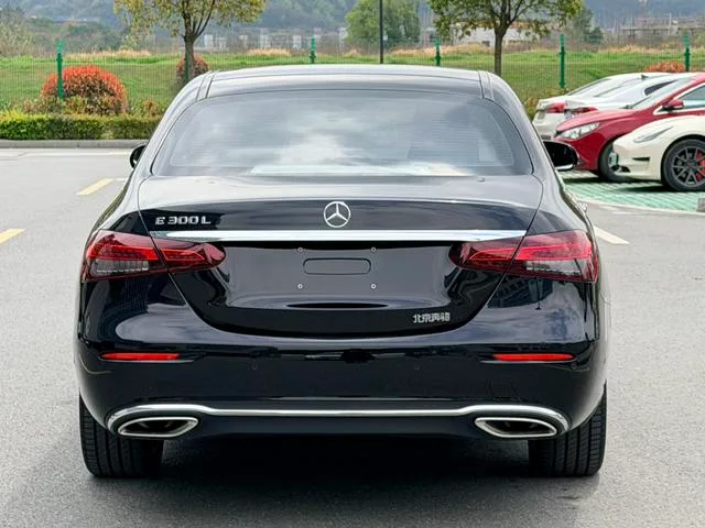 Mercedes-Benz E-Class 2023 E 300 L Fashionable Passenger car exterior photo 5 Mercedes-Benz E-Class 2023 E 300 L Fashionable Passenger car exterior photo 5
