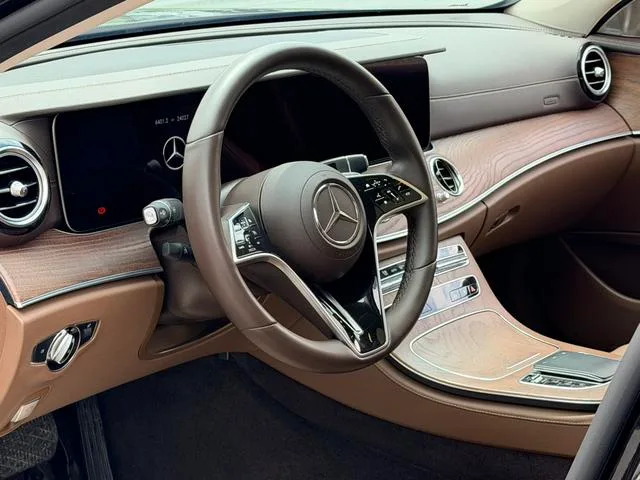 Mercedes-Benz E-Class 2023 E 300 L Fashionable Passenger car exterior photo 9 Mercedes-Benz E-Class 2023 E 300 L Fashionable Passenger car exterior photo 9