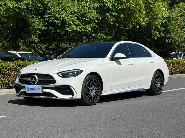 Mercedes-Benz C-Class 2022 C 260 L Sports version exterior photo 1 Mercedes-Benz C-Class 2022 C 260 L Sports version exterior photo 1