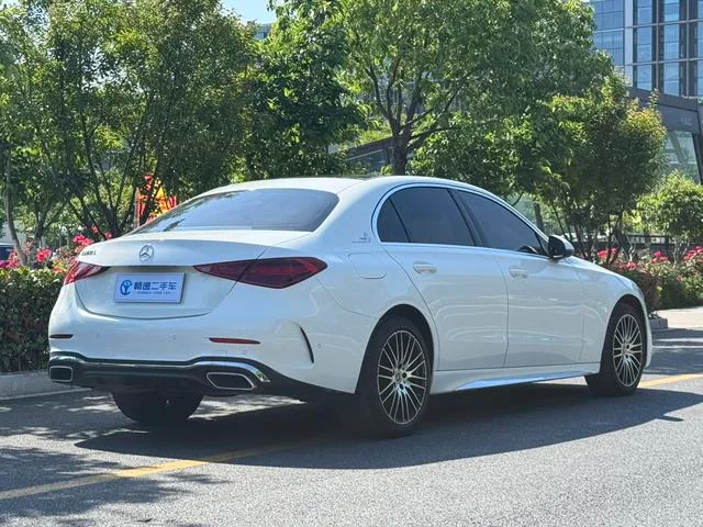 Mercedes-Benz C-Class 2022 C 260 L Sports version exterior photo 3 Mercedes-Benz C-Class 2022 C 260 L Sports version exterior photo 3