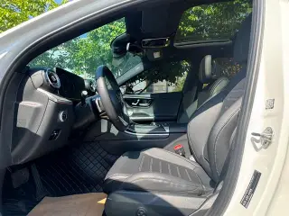 Mercedes-Benz C-Class 2022 C 260 L Sports version interior photo 11 Mercedes-Benz C-Class 2022 C 260 L Sports version interior photo 11