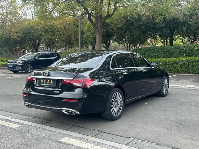 Mercedes-Benz E-Class 2023 Restyling E 300 L Luxury type Passenger car exterior photo 6