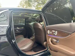 Mercedes-Benz E-Class 2023 Restyling E 300 L Luxury type Passenger car interior photo 16