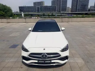 Mercedes-Benz C-Class 2025 Restyling C 260 L Sports version interior photo 17 Mercedes-Benz C-Class 2025 Restyling C 260 L Sports version interior photo 17