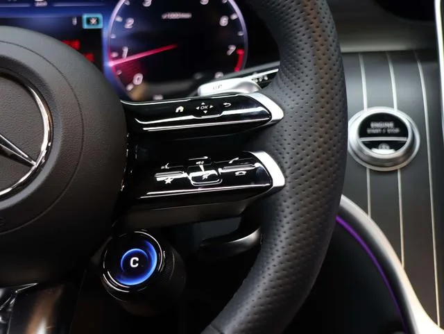 Mercedes-Benz GLC AMG 2024 AMG GLC 43 4MATIC interior photo 16 Mercedes-Benz GLC AMG 2024 AMG GLC 43 4MATIC interior photo 16
