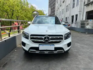 Mercedes-Benz GLB 2023 GLB 220 Estilo de moda exterior foto 2 Mercedes-Benz GLB 2023 GLB 220 Estilo de moda exterior foto 2