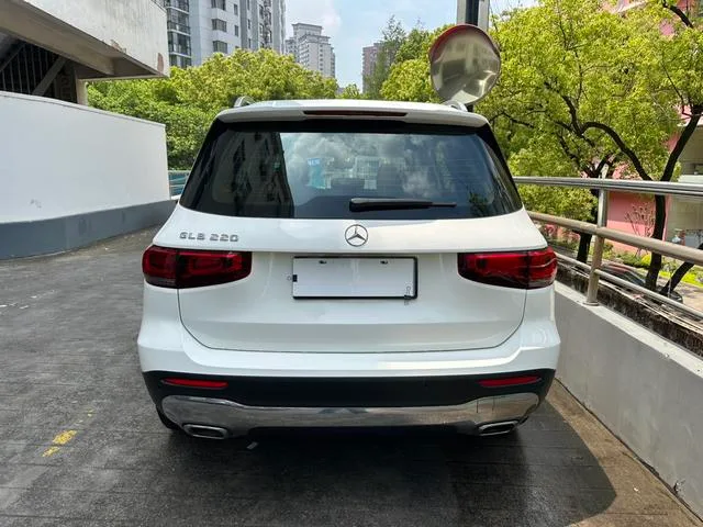 Mercedes-Benz GLB 2023 GLB 220 Estilo de moda interior foto 15 Mercedes-Benz GLB 2023 GLB 220 Estilo de moda interior foto 15