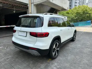 Mercedes-Benz GLB 2023 GLB 220 Estilo de moda interior foto 16 Mercedes-Benz GLB 2023 GLB 220 Estilo de moda interior foto 16