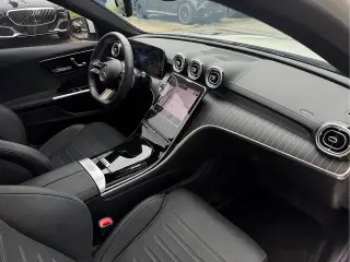 Mercedes-Benz C-Class 2022 C 260 L Sports version interior photo 12 Mercedes-Benz C-Class 2022 C 260 L Sports version interior photo 12