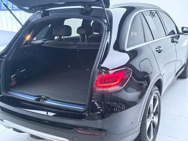 Mercedes-Benz GLC 2021 GLC 260 L 4MATIC Dynamic exterior photo 8 Mercedes-Benz GLC 2021 GLC 260 L 4MATIC Dynamic exterior photo 8
