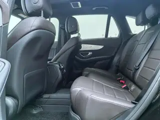 Mercedes-Benz GLC 2021 GLC 260 L 4MATIC Dynamic interior photo 15 Mercedes-Benz GLC 2021 GLC 260 L 4MATIC Dynamic interior photo 15